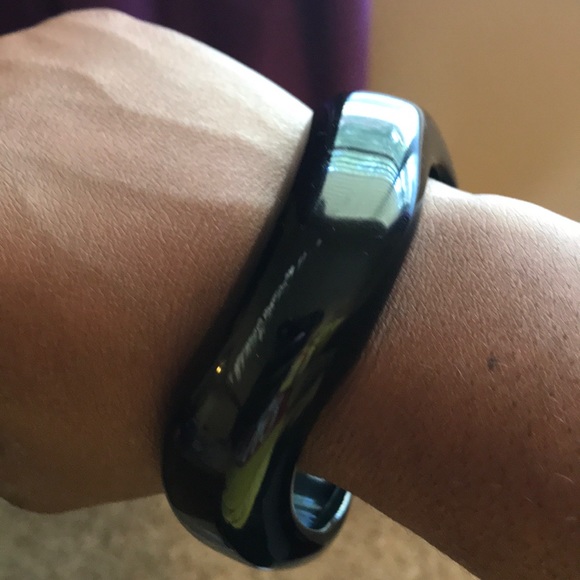 3 bracelets: black, pink and orange - Picture 2 of 5